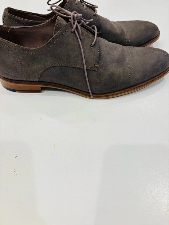 Banana Republic Men's Suede Derby Shoes in Gray size 10.5 - Picture 3 of 8